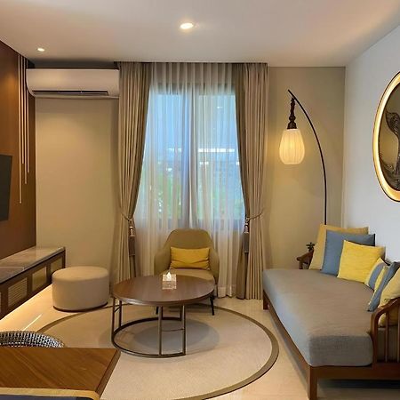 Putri Duyung Ancol Hotel Jakarta Buitenkant foto