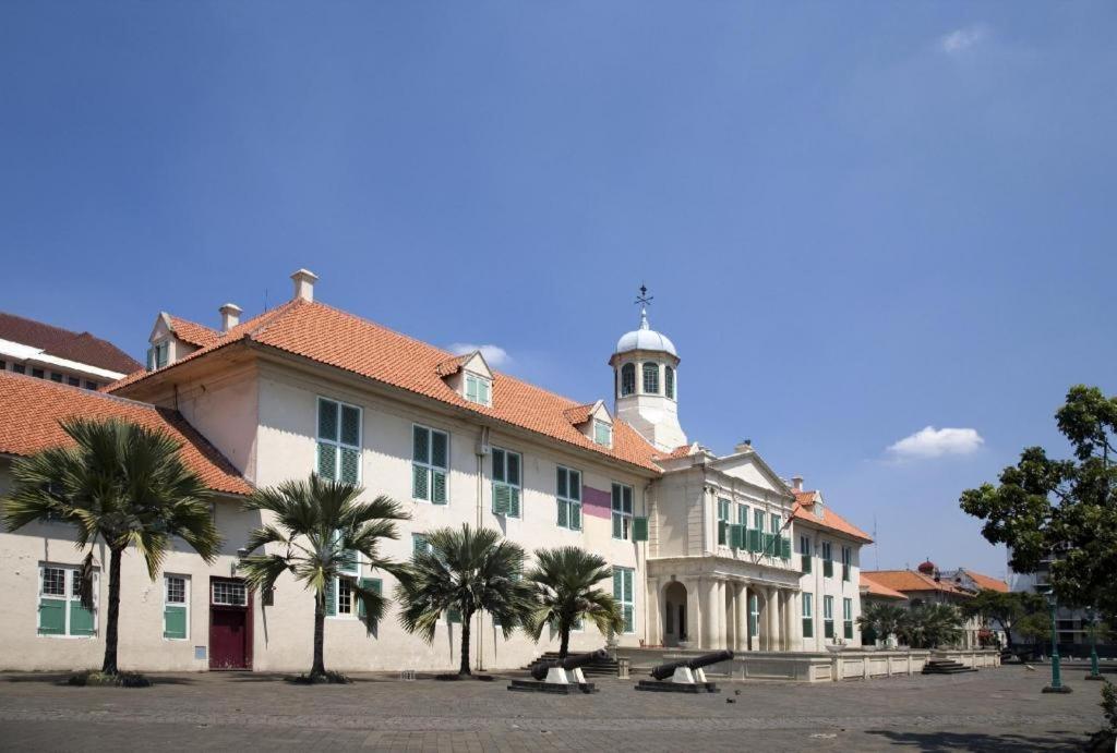Putri Duyung Ancol Hotel Jakarta Buitenkant foto