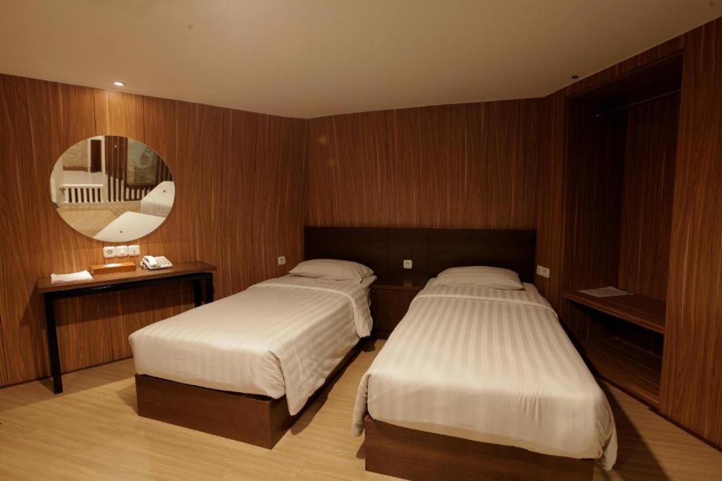 Putri Duyung Ancol Hotel Jakarta Buitenkant foto