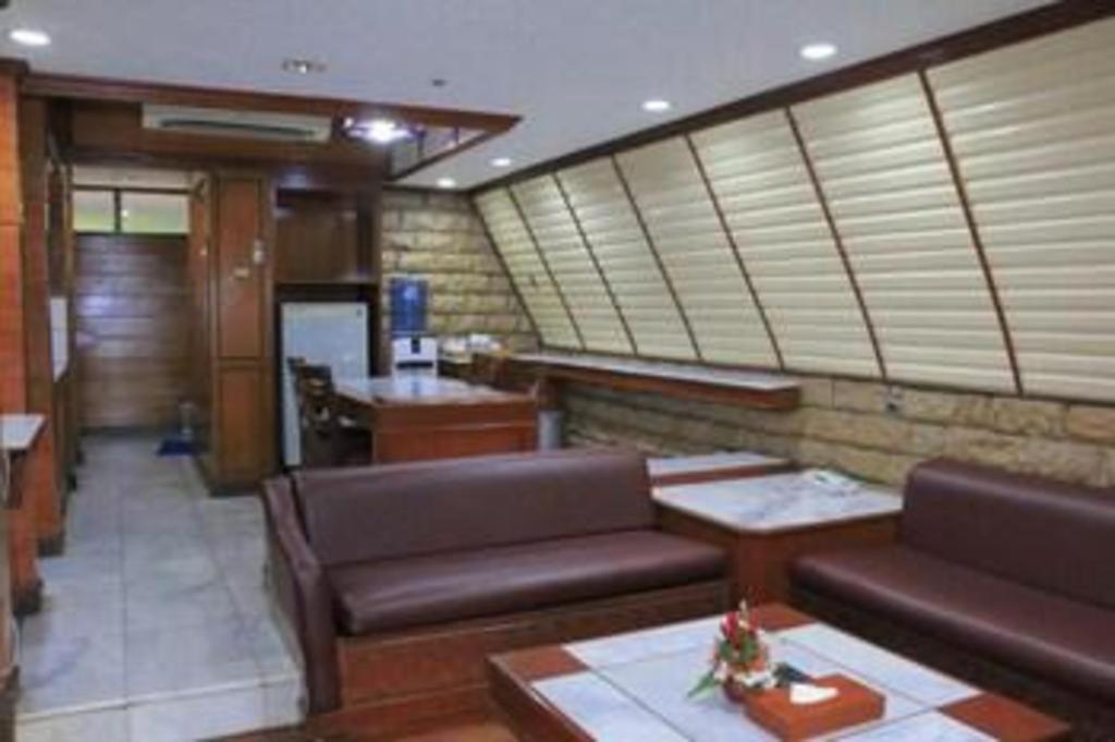 Putri Duyung Ancol Hotel Jakarta Buitenkant foto