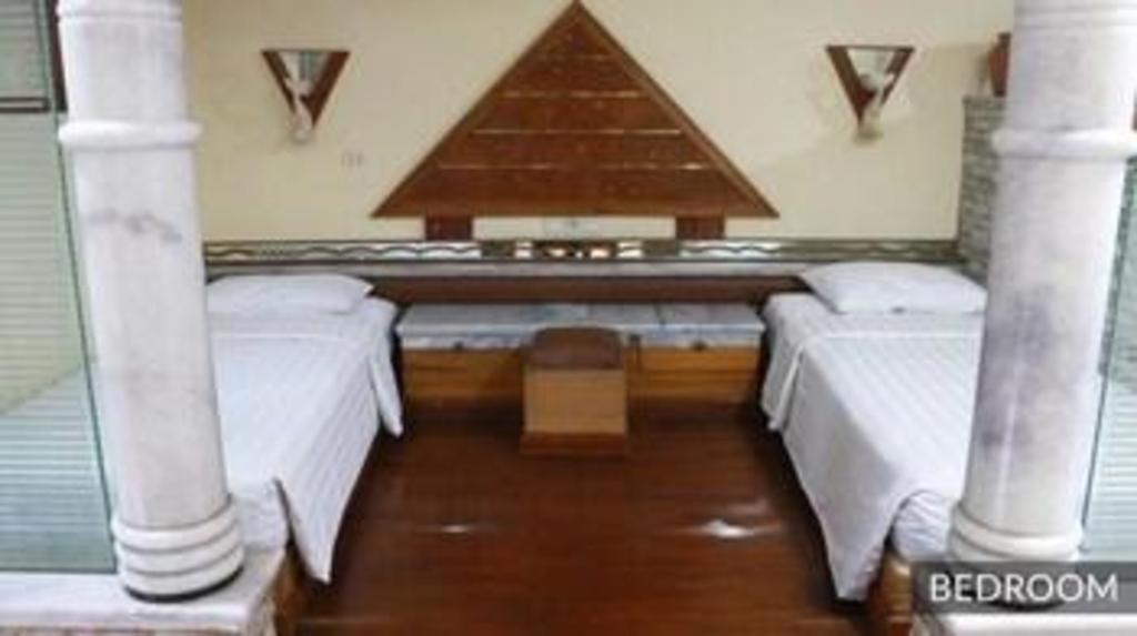 Putri Duyung Ancol Hotel Jakarta Buitenkant foto