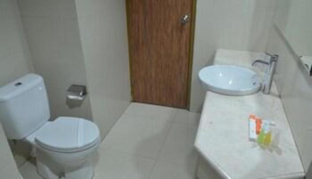 Putri Duyung Ancol Hotel Jakarta Buitenkant foto