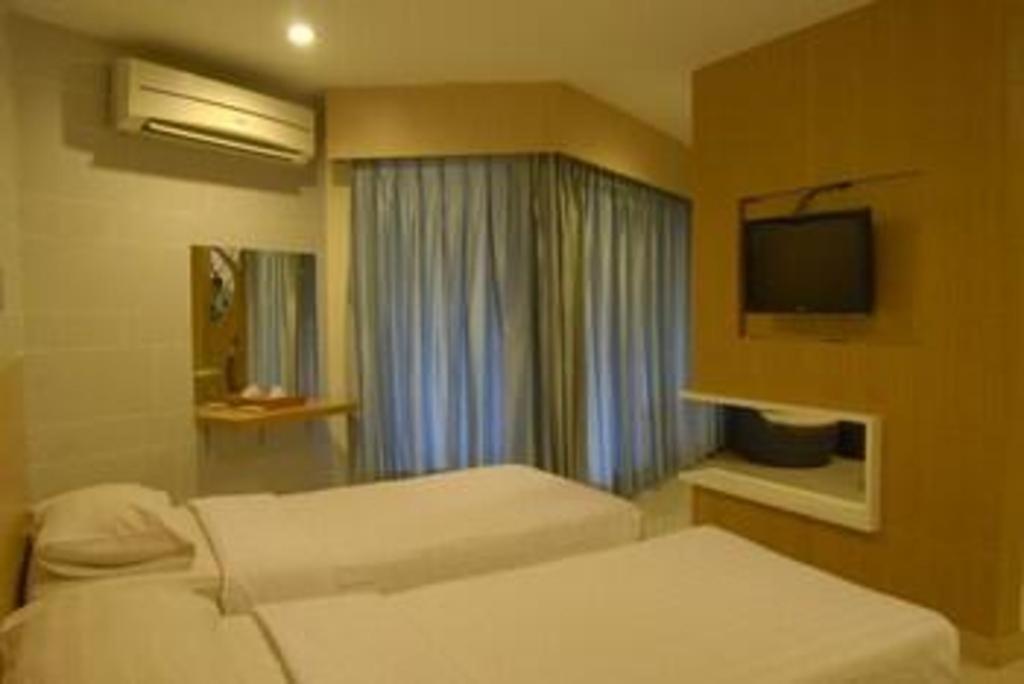 Putri Duyung Ancol Hotel Jakarta Buitenkant foto